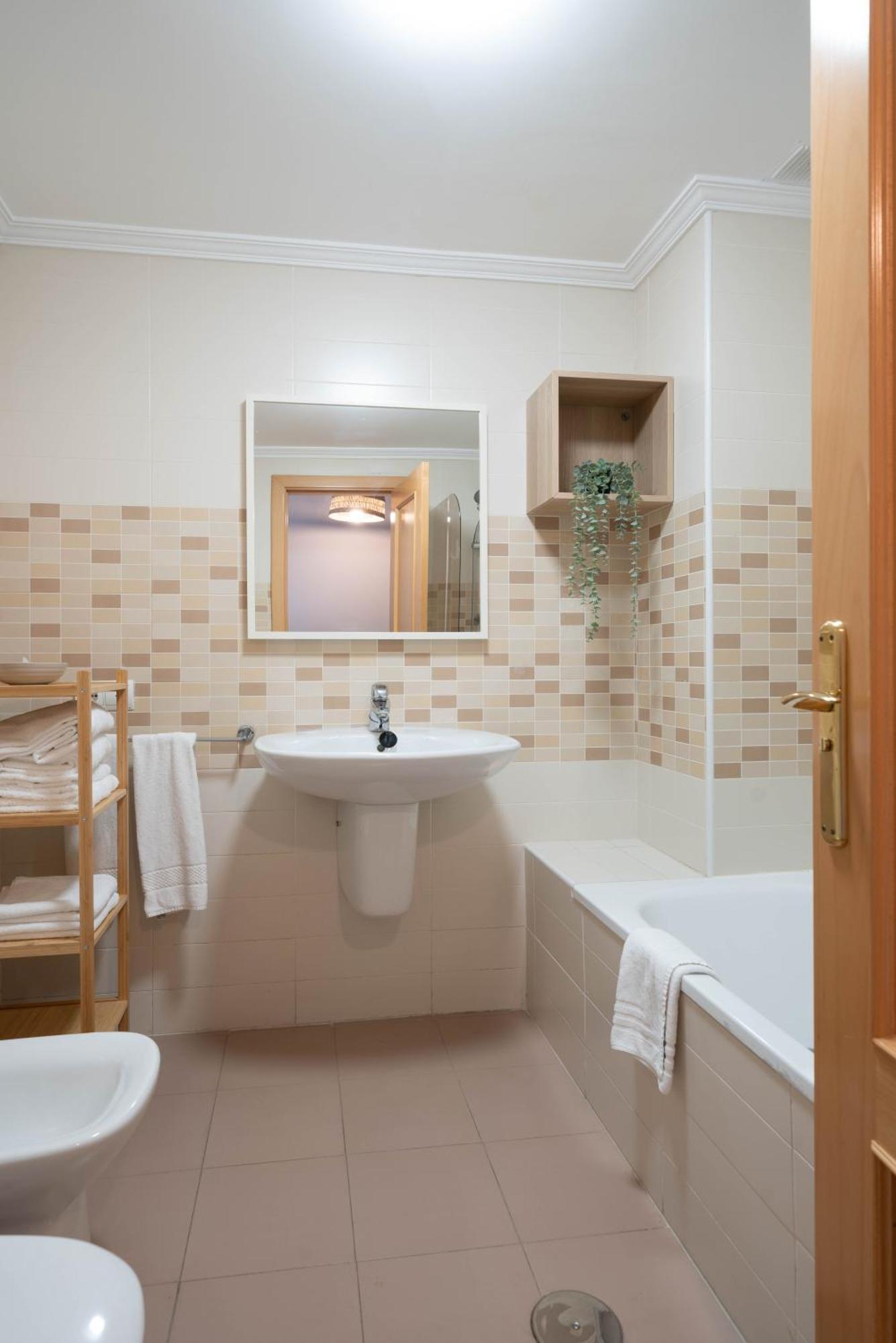 Apartamentos Go - Arroyo San Jose -Parking Gratuito Арройо-де-ла-Енком'єнда Екстер'єр фото